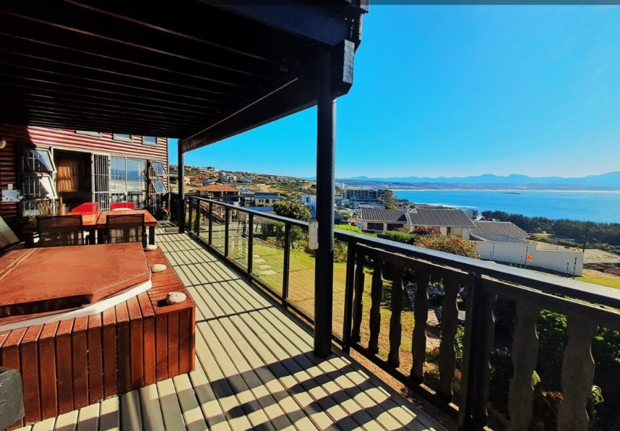 5 Bedroom Property for Sale in De Bakke Western Cape